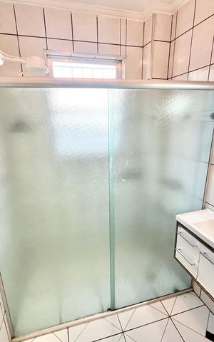 Apartamento à venda com 92m², 3 quartos e 2 vagas Apartamento à venda com 92m², 3 quartos e 2 vagasBanheiro da Suíte