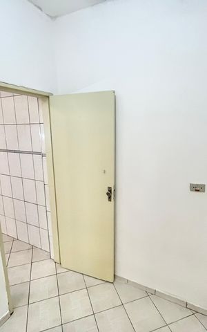 Apartamento à venda com 92m², 3 quartos e 2 vagas Apartamento à venda com 92m², 3 quartos e 2 vagasQuarto de Serviço