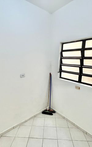Apartamento à venda com 92m², 3 quartos e 2 vagas Apartamento à venda com 92m², 3 quartos e 2 vagasQuarto de Serviço