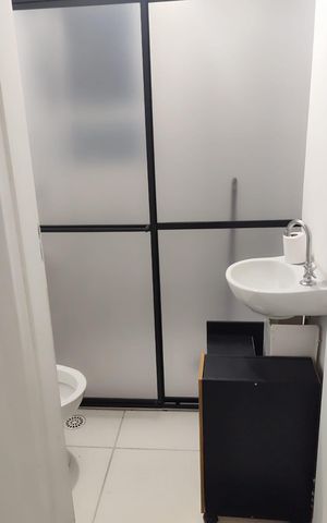 Apartamento à venda com 50m², 2 quartos e 1 vaga Apartamento à venda com 50m², 2 quartos e 1 vagaBanheiro