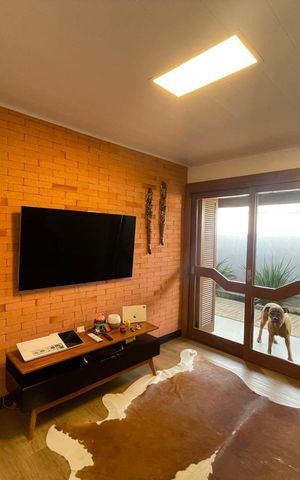 Casa à venda com 296m², 2 quartos e 2 vagas