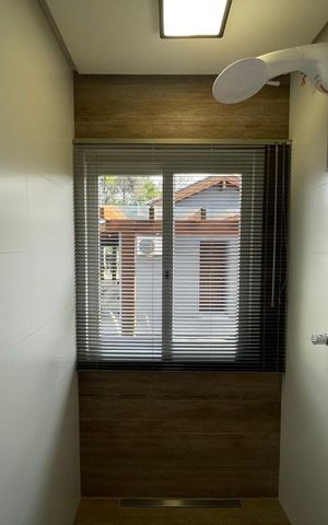 Casa à venda com 296m², 2 quartos e 2 vagas