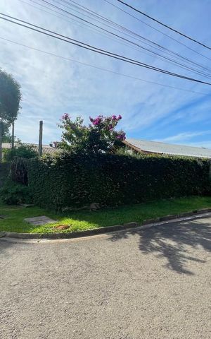 Casa à venda com 296m², 2 quartos e 2 vagas