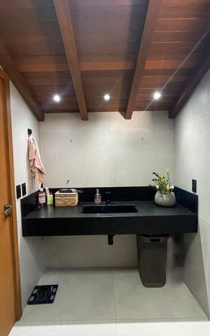 Casa à venda com 296m², 2 quartos e 2 vagas