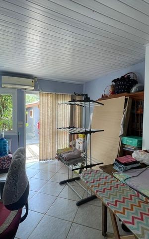 Casa à venda com 296m², 2 quartos e 2 vagas