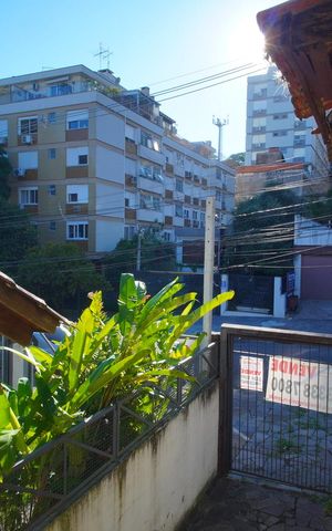 Casa à venda com 160m², 4 quartos e 2 vagasSala 1 - Vista