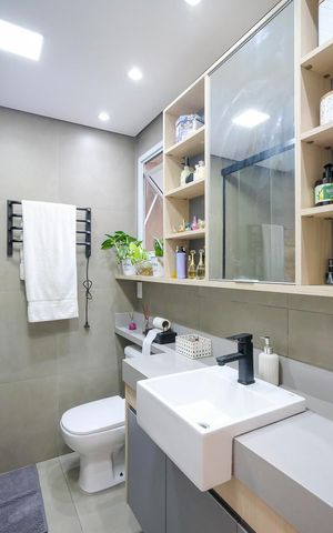 Apartamento à venda com 84m², 2 quartos e 2 vagasBanheiro da Suíte 1