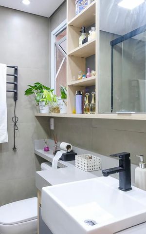 Apartamento à venda com 84m², 2 quartos e 2 vagasBanheiro da Suíte 1