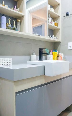 Apartamento à venda com 84m², 2 quartos e 2 vagasBanheiro da Suíte 1
