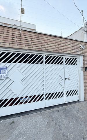 Casa à venda com 155m², 3 quartos e 2 vagasFachada