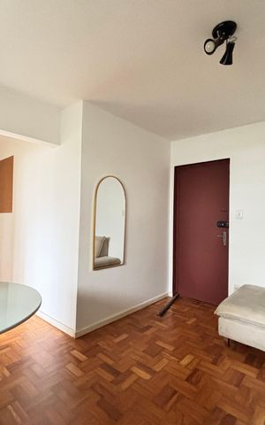 Apartamento para alugar com 55m², 1 quarto e 1 vaga Apartamento para alugar com 55m², 1 quarto e 1 vagaSala