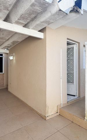 Casa à venda com 104m², 3 quartos e 2 vagas Casa à venda com 104m², 3 quartos e 2 vagasGaragem