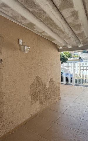 Casa à venda com 104m², 3 quartos e 2 vagas Casa à venda com 104m², 3 quartos e 2 vagasGaragem