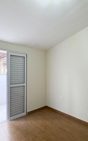 Casa à venda com 104m², 3 quartos e 2 vagas Casa à venda com 104m², 3 quartos e 2 vagasQuarto 2