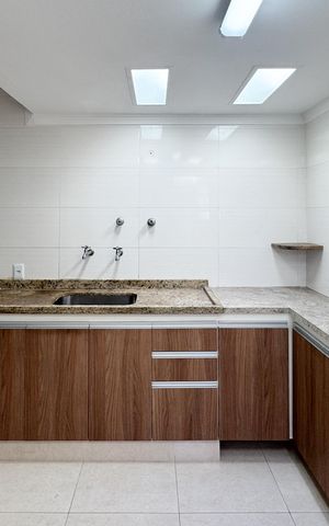 Casa à venda com 104m², 3 quartos e 2 vagas Casa à venda com 104m², 3 quartos e 2 vagasCozinha