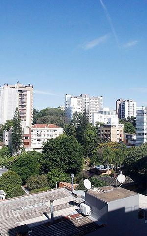 Apartamento à venda com 139m², 2 quartos e 1 vagaCozinha + Área de Serviço Vista