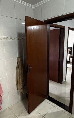 Casa à venda com 320m², 3 quartos e 3 vagas Casa à venda com 320m², 3 quartos e 3 vagasBanheiro