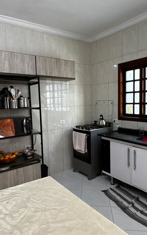 Casa à venda com 320m², 3 quartos e 3 vagas Casa à venda com 320m², 3 quartos e 3 vagasCozinha