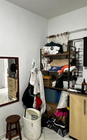 Casa à venda com 320m², 3 quartos e 3 vagas Casa à venda com 320m², 3 quartos e 3 vagasQuarto