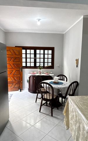 Casa à venda com 320m², 3 quartos e 3 vagas Casa à venda com 320m², 3 quartos e 3 vagasCozinha