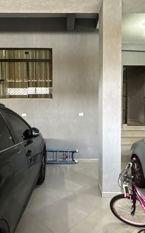 Casa à venda com 320m², 3 quartos e 3 vagas Casa à venda com 320m², 3 quartos e 3 vagasGaragem