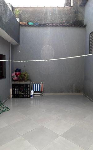 Casa à venda com 320m², 3 quartos e 3 vagas Casa à venda com 320m², 3 quartos e 3 vagasQuintal