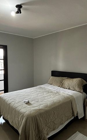 Casa à venda com 320m², 3 quartos e 3 vagas Casa à venda com 320m², 3 quartos e 3 vagasQuarto 1