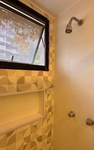 Apartamento à venda com 80m², 3 quartos e 2 vagasSuíte 1 - Banheiro