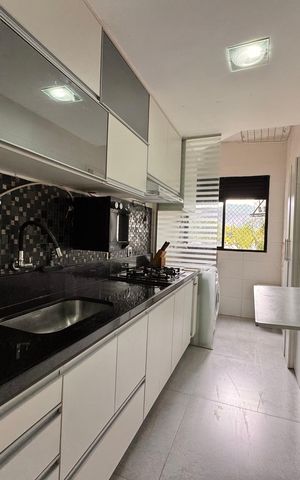 Apartamento à venda com 80m², 3 quartos e 2 vagasCozinha e Área de Serviço