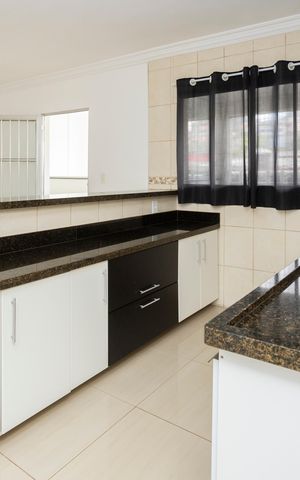Casa à venda com 345m², 5 quartos e 2 vagasCozinha