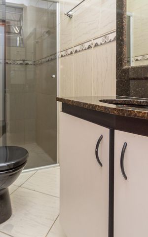Casa à venda com 345m², 5 quartos e 2 vagasBanheiro social