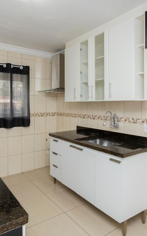 Casa à venda com 345m², 5 quartos e 2 vagasCozinha