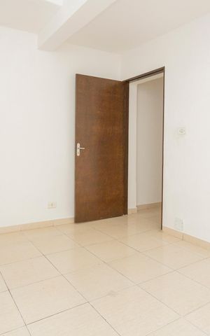 Casa à venda com 345m², 5 quartos e 2 vagasCasa 2 - Suíte