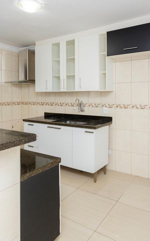 Casa à venda com 345m², 5 quartos e 2 vagasCozinha