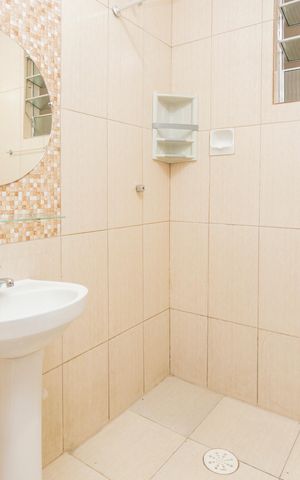 Casa à venda com 345m², 5 quartos e 2 vagasCasa 2 - Banheiro social