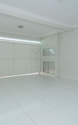 Casa à venda com 345m², 5 quartos e 2 vagasGaragem