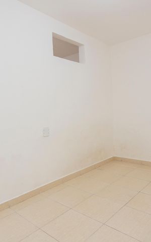 Casa à venda com 345m², 5 quartos e 2 vagasCasa 2 - Quarto