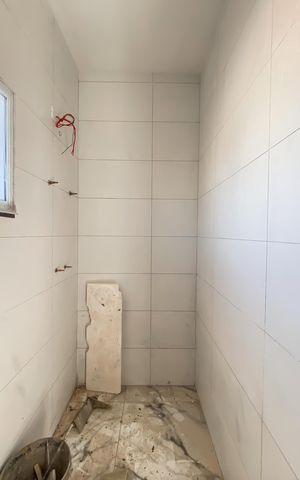Apartamento à venda com 77m², 2 quartos e 1 vaga Apartamento à venda com 77m², 2 quartos e 1 vagaBanheiro 2