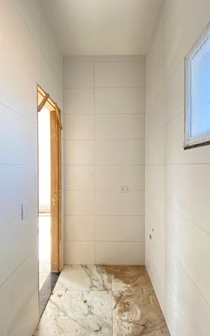 Apartamento à venda com 77m², 2 quartos e 1 vaga Apartamento à venda com 77m², 2 quartos e 1 vagaBanheiro 2