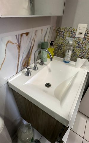 Apartamento para alugar com 60m², 2 quartos e 1 vaga Apartamento para alugar com 60m², 2 quartos e 1 vagaBanheiro