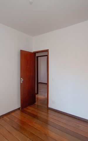 Apartamento à venda com 180m², 3 quartos e 2 vagas Apartamento à venda com 180m², 3 quartos e 2 vagasQUARTO1