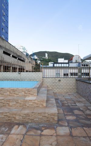 Apartamento à venda com 180m², 3 quartos e 2 vagas Apartamento à venda com 180m², 3 quartos e 2 vagasCOBERTURA