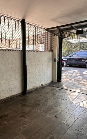 Casa à venda com 118m², 3 quartos e 1 vaga