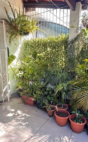 Casa à venda com 118m², 3 quartos e 1 vaga