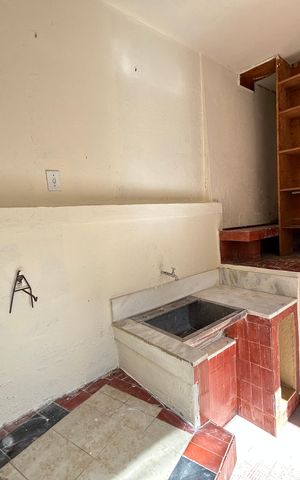 Casa à venda com 220m², 4 quartos e sem vagaÁrea de Serviço