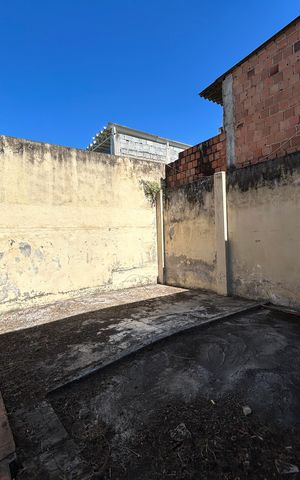Casa à venda com 220m², 4 quartos e sem vagaÁrea comum