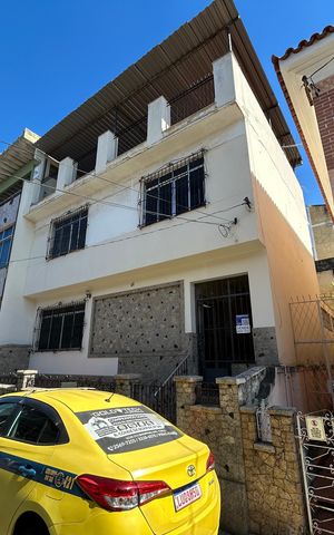 Casa à venda com 220m², 4 quartos e sem vagaFachada