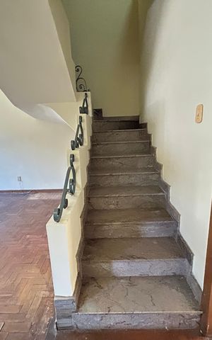Casa à venda com 220m², 4 quartos e sem vagaSala