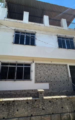 Casa à venda com 220m², 4 quartos e sem vagaFachada + placa