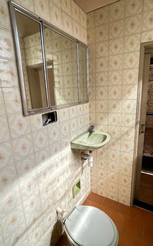 Casa à venda com 220m², 4 quartos e sem vagaBanheiro 2